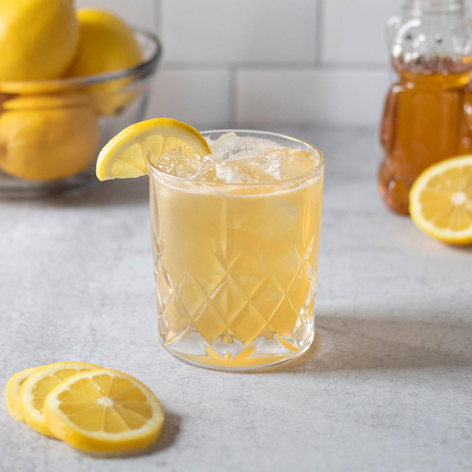 Bourbon & Honey Gold Rush Cocktail