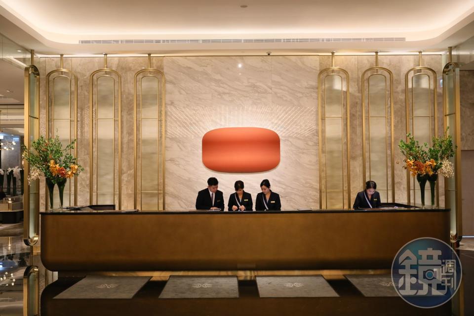 座落南港軟體園區的「台北漢來大飯店」10月7日開始試營運，由新加坡知名團隊DP Design操刀設計，並在空間中融入許多台灣藝術作品。