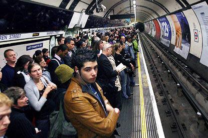 TfL Tube delays: 'Total chaos' as four London Underground lines and Overground services disrupted amid 25C heat