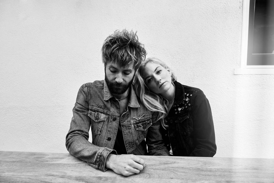 The Sweetheart Deal’s Paul McDonald and Emily Kinney. (Photo: TheSweetheartDeal.com)