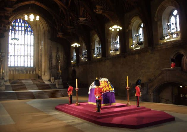 The Queen Mother's coffin lying (Photo: Mirrorpix via Getty Images)