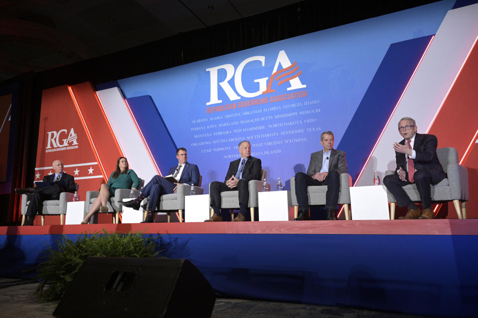 Image: Sarah Huckabee Sanders, Greg Gianforte, Kevin Stitt, Joe Lombardo, Jim Pillen, Mike DeWine (Phelan M. Ebenhack / AP)