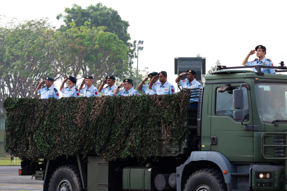 <p>RSAF pioneers taking part in the parade preview on 28 August.(PHOTO: Dhany Osman / Yahoo News Singapore) </p>