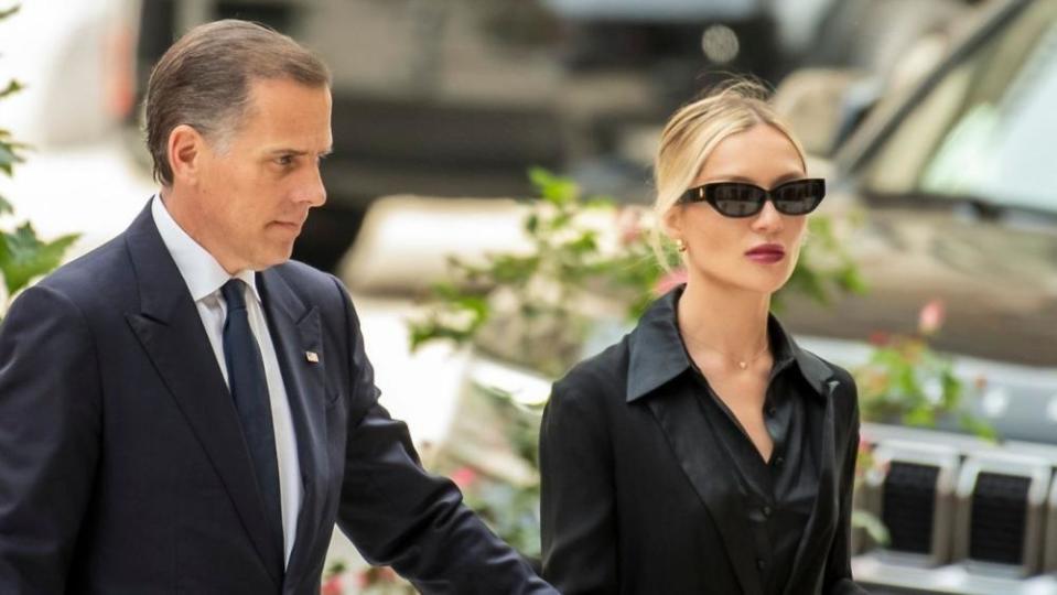 Hunter Biden (L), son of US President Joe Biden, and his wife Melissa Cohen Biden (R) arrive to the US Federal District Court in Wilmington