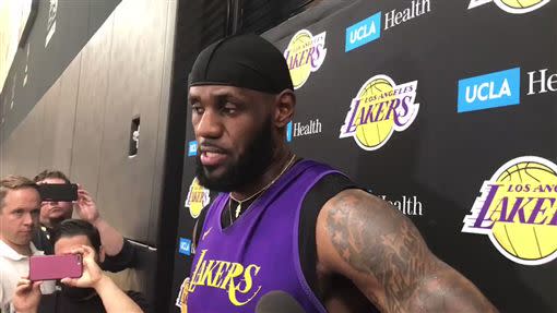 LeBron James未明確回應是否出席追悼會。（圖／翻攝自推特）