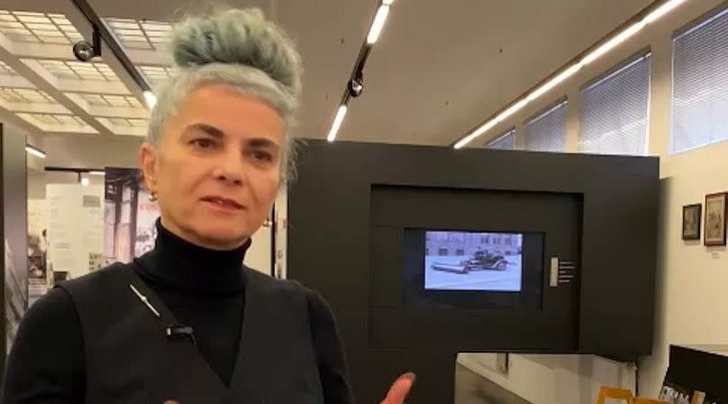 Lilli Bauer, die Ko-Kuratorin der Ausstellung