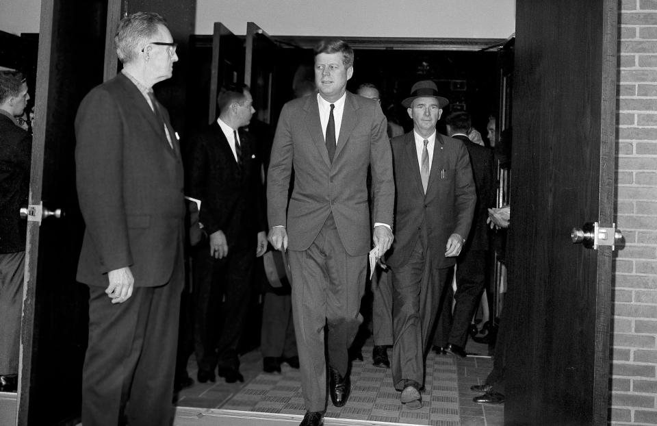 jfk john f. kennedy cuban missile crisis