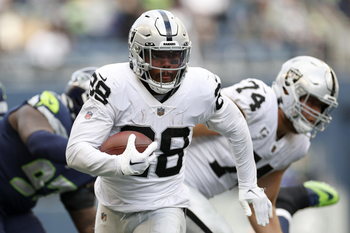 Raiders' Davante Adams, Josh Jacobs and Maxx Crosby named to Pro Bowl, Raiders News