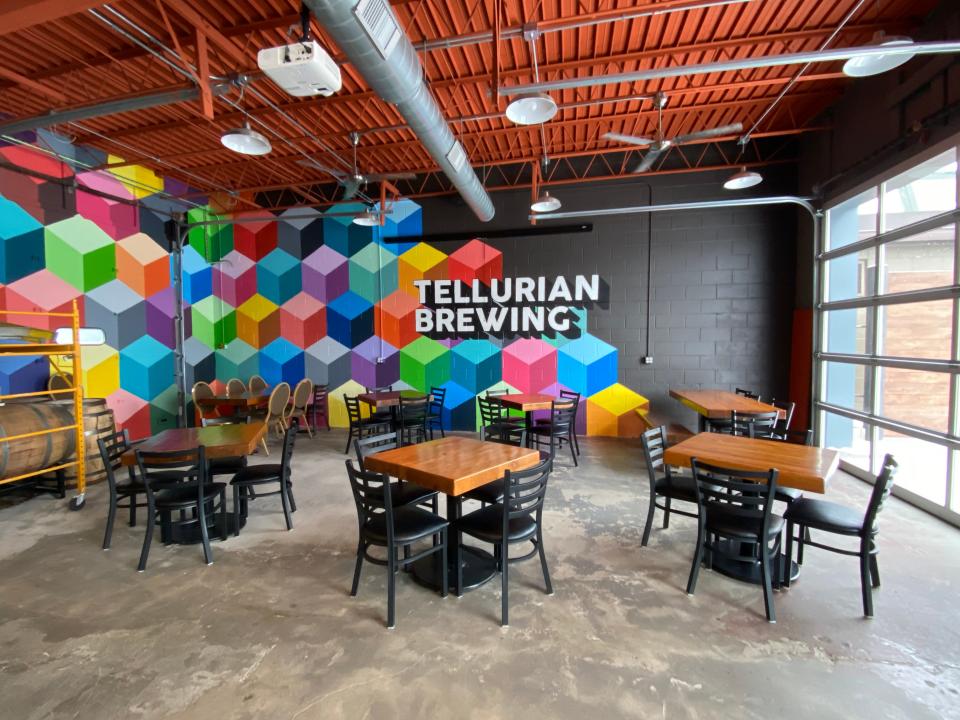 Interior of Tellurian Brewing in Charles City.