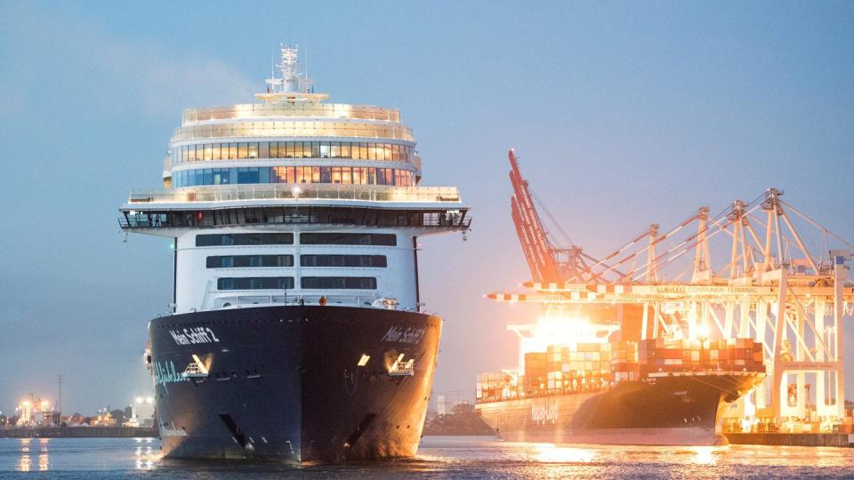 Das Kreuzfahrtschiff «Mein Schiff 2» im Hamburger Hafen.