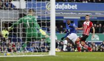 <p>Britain Football Soccer – Everton v Southampton – Premier League – Goodison Park – 2/1/17 Everton’s Romelu Lukaku shoots at goal Action Images via Reuters / Carl Recine Livepic EDITORIAL USE ONLY. No use with unauthorized audio, video, data, fixture lists, club/league logos or “live” services. Online in-match use limited to 45 images, no video emulation. No use in betting, games or single club/league/player publications. Please contact your account representative for further details. </p>