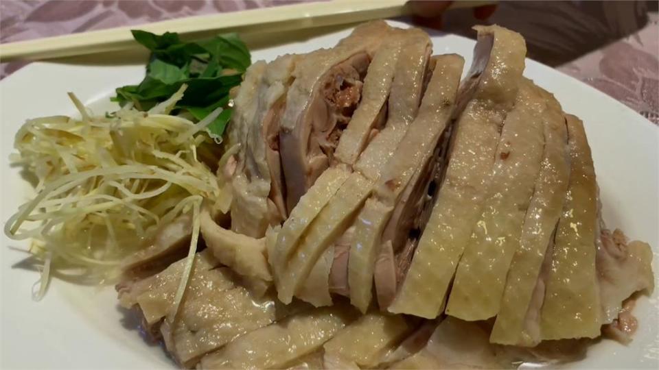 台灣趴趴走／桃園楊梅３３年客菜鵝肉莊　鵝肉秘製多汁　獨家豆醬一沾入味