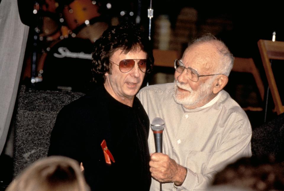 UNITED STATES - MAY 12: HOUSE OF BLUES Photo of Jerry WEXLER and Phil SPECTOR, with Jerry Wexler (Photo by Donna Santisi/Redferns)