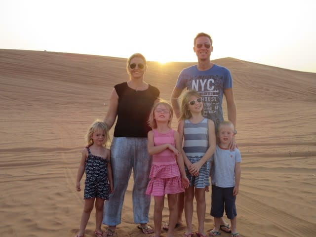 La familia en un safari por el desierto en Dubái en octubre de 2014 (Collect/PA Real Life)