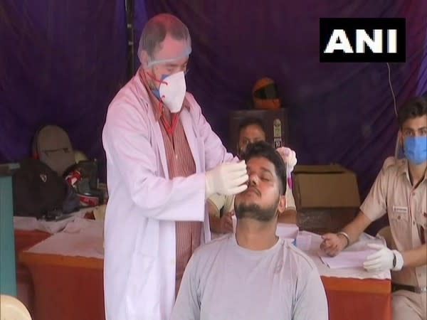 COVID-19 testing at Okhla Mandi (Photo/ANI)