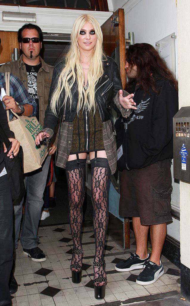 Momsen Taylor Radio One