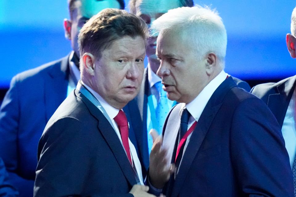 Russian gas monopoly Gazprom head Alexei Miller, left, and head of Russian Lukoil oil company Vagit Alikperov, two of the names identified on the U.S. Treasury's u0022Putin List.u0022