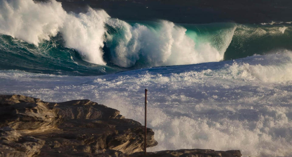 Huge wave Kamay Botany Bay National Park, NSW 