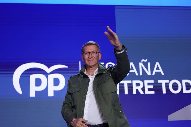 26/05/2023 El presidente del PP, Alberto Núñez Feijóo, durante el acto de cierre de campaña del PP de Madrid, en el Palacio Municipal de la Feria de Madrid IFEMA, a 26 de mayo de 2023, en Madrid (España).El acto se celebra de cara a las próximas elecciones municipales y autonómicas del 28 de mayo. Hoy es el último día de campaña electoral, y mañana, 27 de mayo, tiene lugar la jornada de reflexión, día en el que la ley prohíbe difundir propaganda electoral o realizar actos de campaña. POLITICA Jesús Hellín - Europa Press