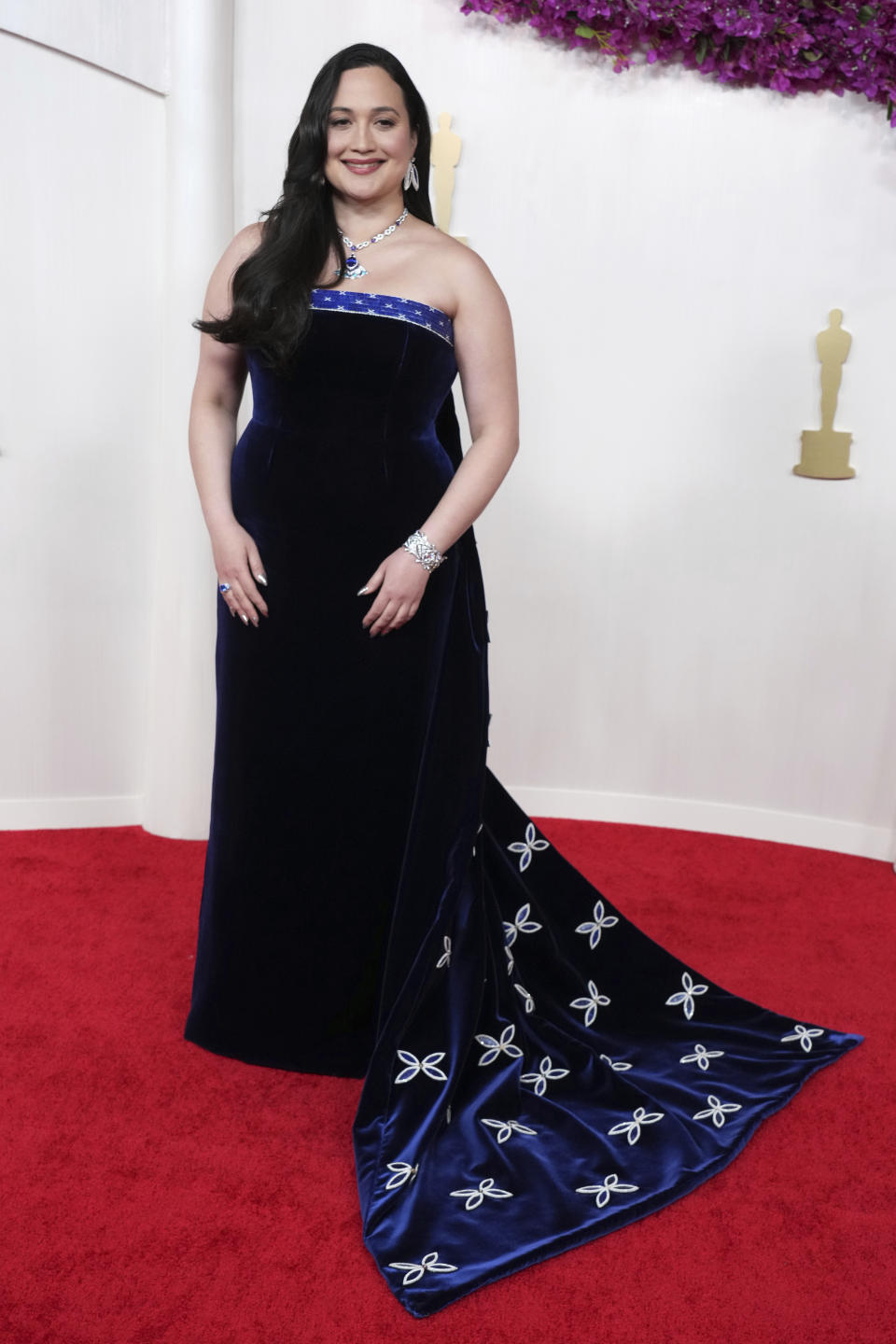 Lily Gladstone llega a los Oscar el domingo 10 de marzo de 2024, en el Teatro Dolby en Los Ángeles. (Foto Jordan Strauss/Invision/AP)