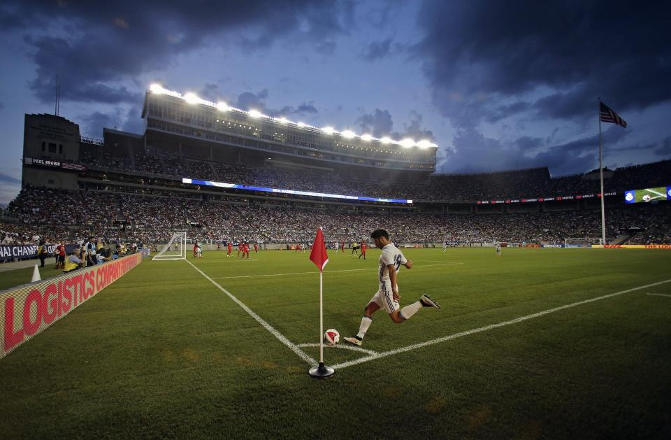 Real Madrid midfielder Marco Asensio (28) takes a corner kick against Paris Saint-Germain in the second half of their game at Ohio Stadium on July 27, 2016. Tonights game is the first soccer game at Ohio Stadium since 1999.