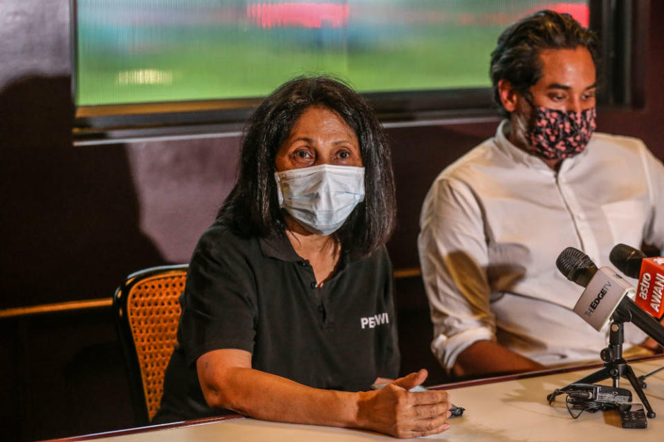 Pertiwi Soup Kitchen founder Datuk Munirah Abdul Hamid speaks during a press conference in Kuala Lumpur August 14, 2020. — Picture by Firdaus Latif