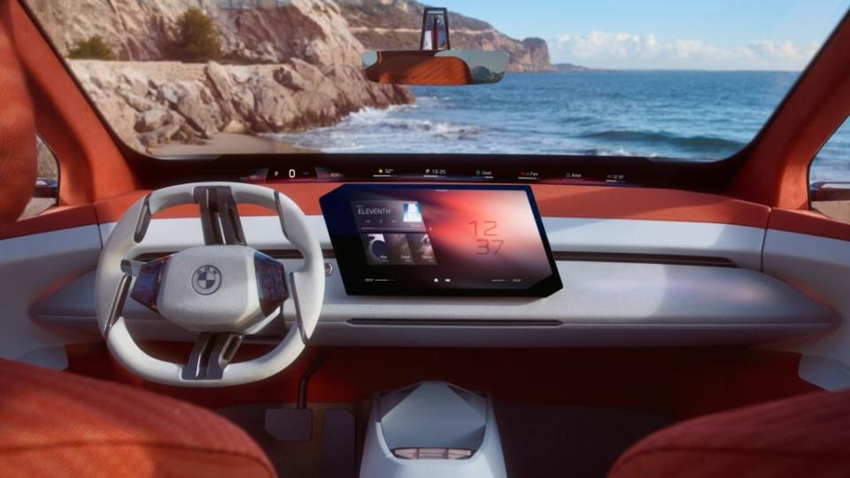 Vision Neue Klasse X配置駕駛跟副駕駛都能操控的中控螢幕，前擋下緣則是投影了其餘行車資訊。(圖片來源 / BMW)