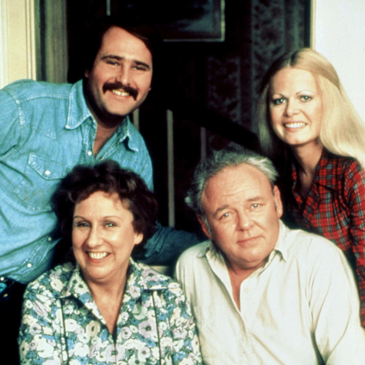 ALL IN THE FAMILY, from left: from top left: Rob Reiner, Jean Stapleton, Carroll O'Connor, Sally Str (Courtesy of Everett Collection)
