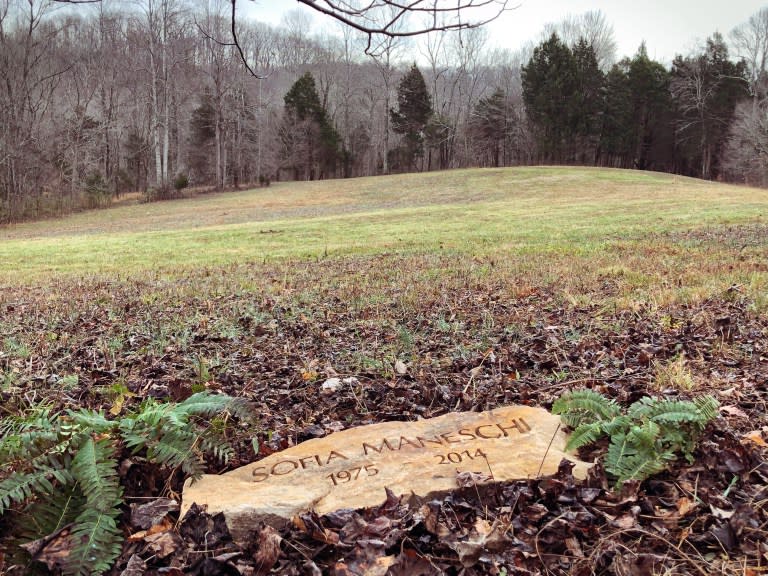 A gravesite at Larkspur Conservation. (Photo: Larkspurconservation.org)