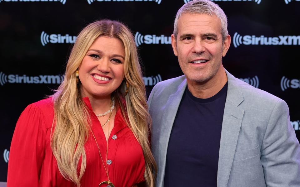 Sängerin Kelly Clarkson war zu Gast in der Sendung von Moderator Andy Cohen. (Bild: 2023 Getty Images/Theo Wargo)