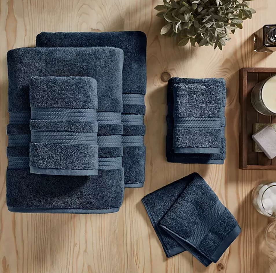 the six-piece black towel set