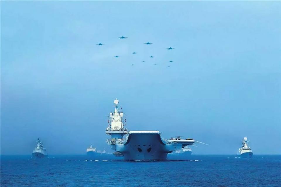 ▲中國大陸山東號航空母艦成軍後，和遼寧號形成全年無休的航艦出海作戰能力，對台灣東部防務形成壓力。（圖／中國軍網）