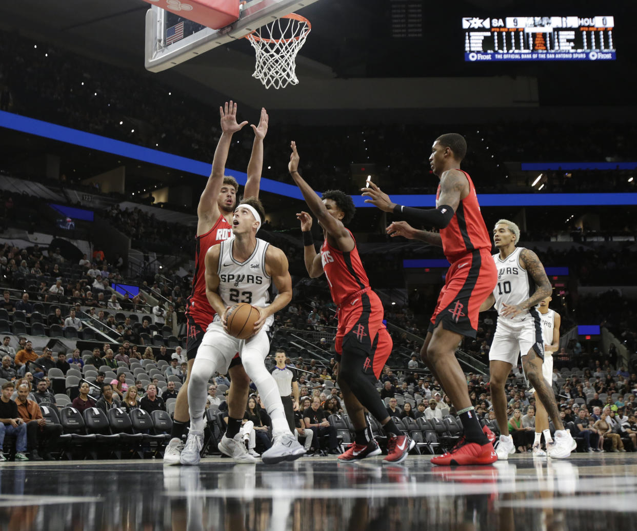 Zach Collins of the San Antonio Spurs could be a valuable late-round option for fantasy managers looking to wait at center. (Photo by Ronald Cortes/Getty Images)
