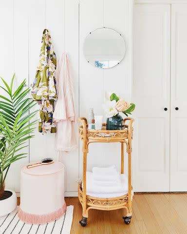 <p>Design by <a href="https://stylebyemilyhenderson.com/" data-component="link" data-source="inlineLink" data-type="externalLink" data-ordinal="1">Emily Henderson Design</a> / Photo by Sara Tramp-Ligorria</p>