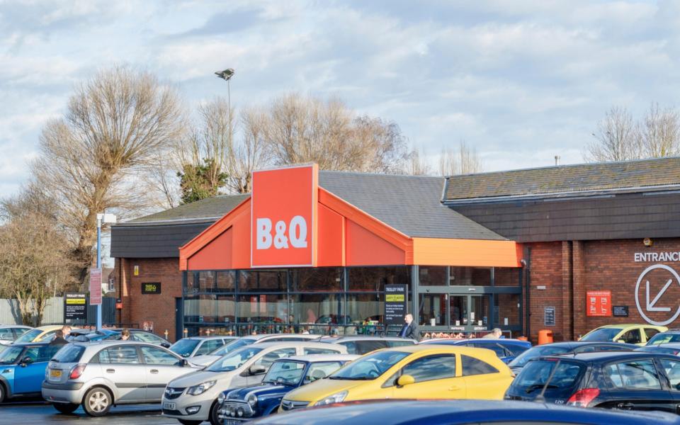 B&Q - Terence Wright / Alamy Stock Photo