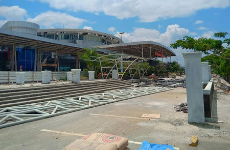 A broken canopy is seen outside of The Mutiara Sis Al Jufri airport after an earthquake hit in Palu, Indonesia Sulawesi Island, September 29, 2018. Antara Foto/Rolex Malaha via REUTERS