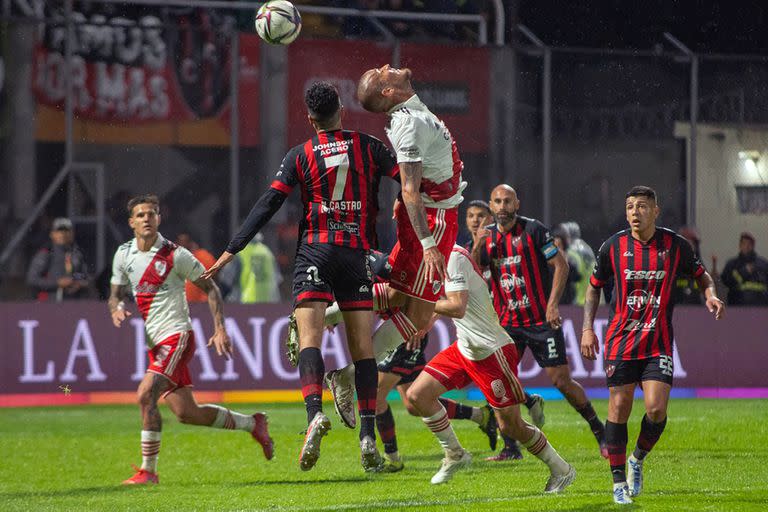 River quedó afuera de la Copa Argentina al caer ante Patronato por penales