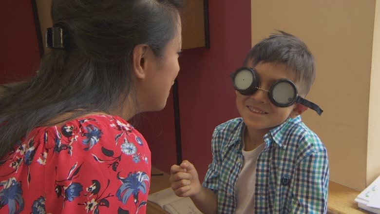 Ever wonder what it's like to be deafblind? The Toronto Public Library gave people the chance to find out