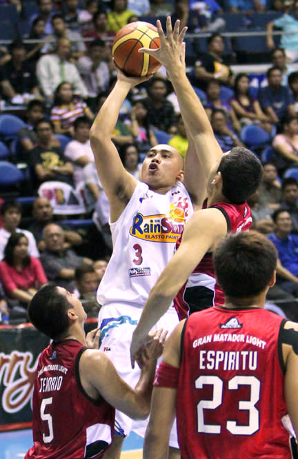 Rain or Shine's Paul Lee uncorks a jumper. (PBA Images)