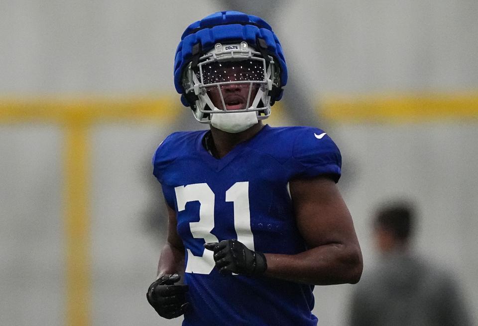 Indianapolis Colts safety Kenyan Drake (31) jogs across the field Saturday, Aug. 5, 2023, during training camp at Grand Park Sports Campus in Westfield.