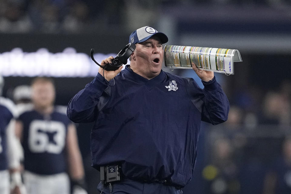 Dallas Cowboys coach Mike McCarthy yells to the officials during the first half of an NFL football game against the New York Giants Thursday, Nov. 24, 2022, in Arlington, Texas. (AP Photo/Tony Gutierrez)