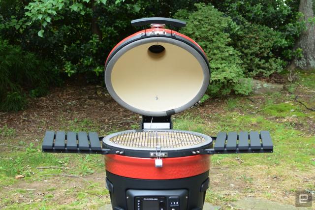 Konnected Joe™ Digital Charcoal Grill and Smoker - Kamado Joe