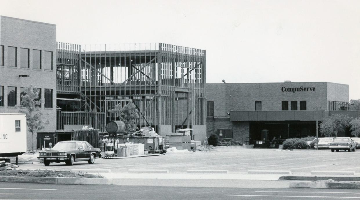 Construction of the CompuServe headquarters in Upper Arlington from 1984.