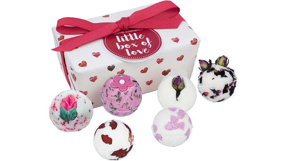 Bomb Cosmetics Little Box of Love Ballotin Gift Set 