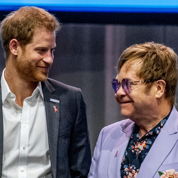 Elton John les prestó el avión a los duques de Sussex