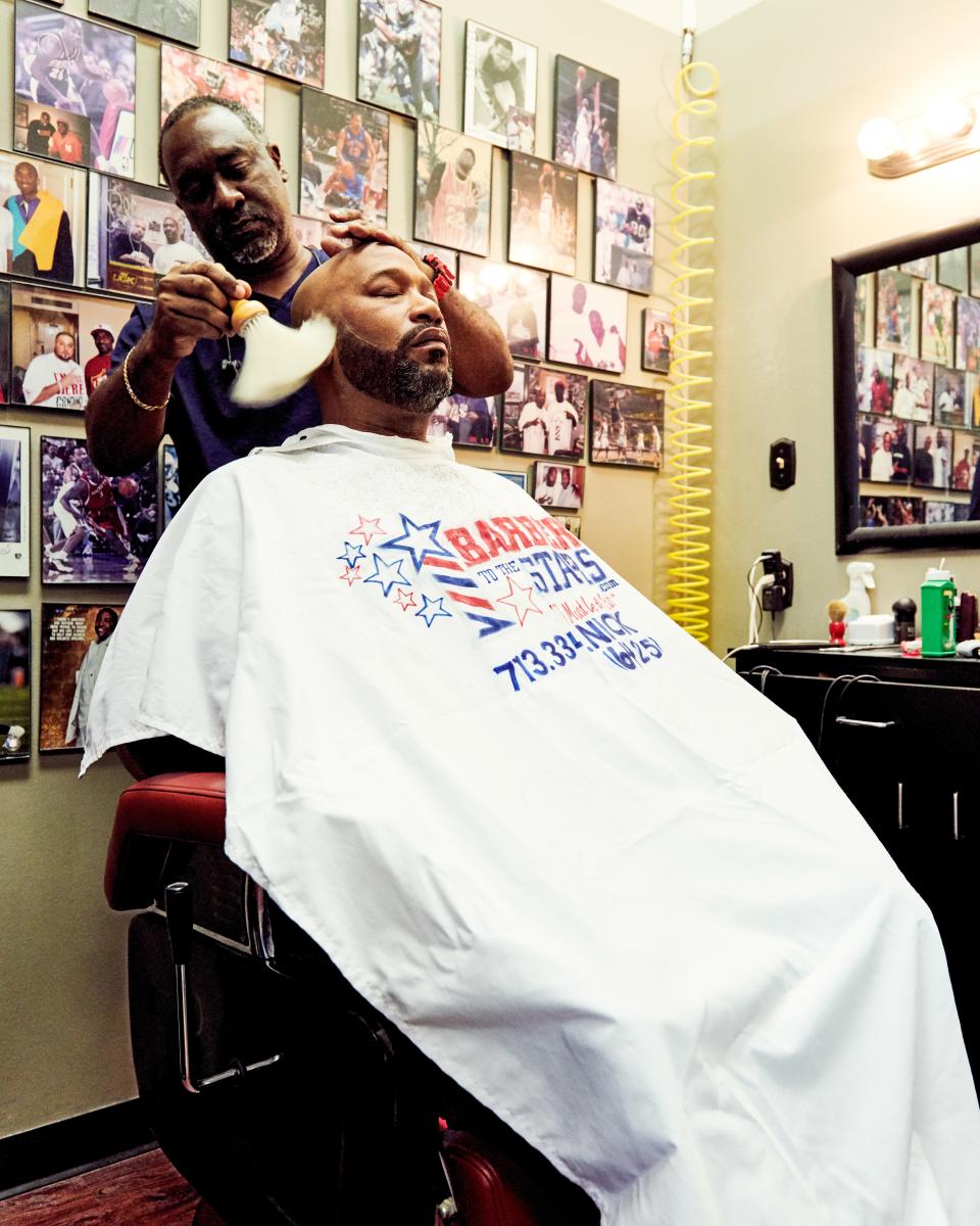 The Mayor of Houston
Rapper Bun B—one of Houston's best ambassadors—gets his hair cut by Nicholas Howard, self-styled Barber to the Stars.