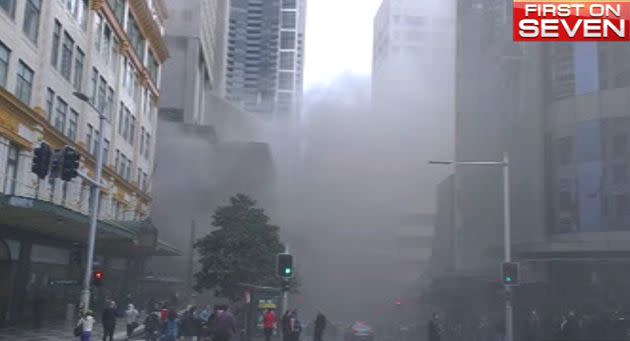 Smoke engulfs Sydney street after fire. Photo: 7News