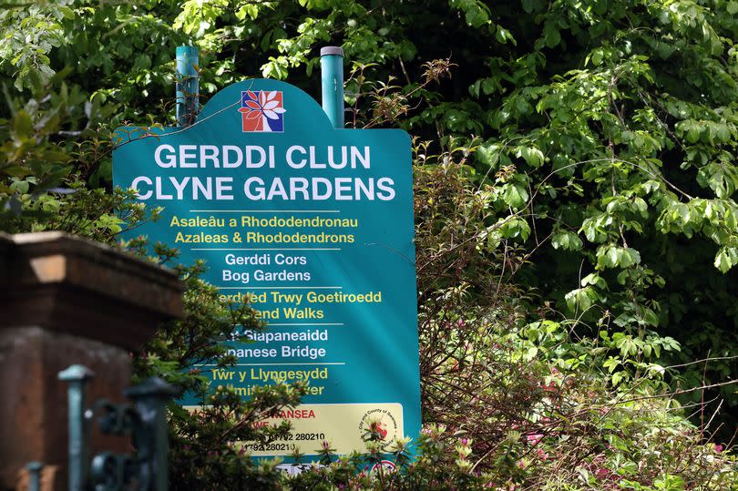 Signage at the entrance to Clyne Gardens