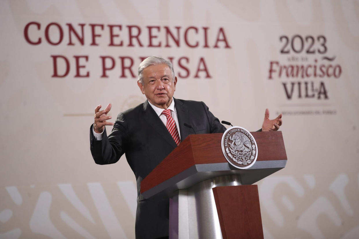 AMLO pone en pausa las relaciones comerciales y económicas con Perú