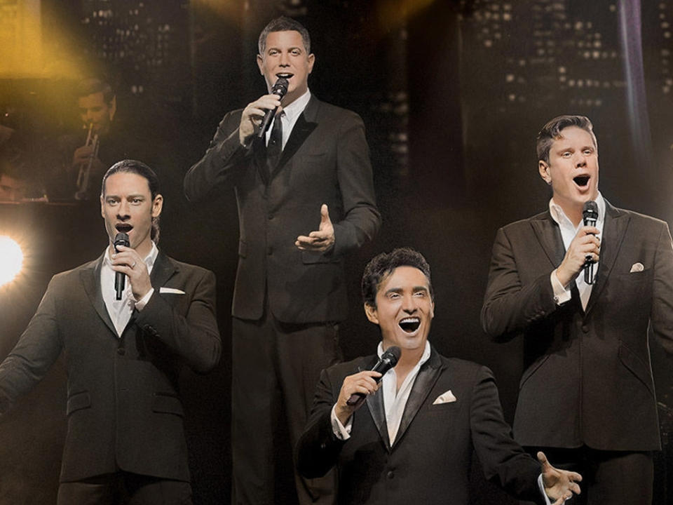 Группа il Divo. Иль диво концерт в Барселоне. Группа il Divo что сейчас. Иль диво с женами.